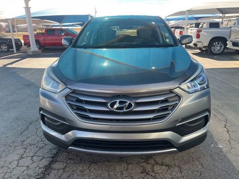 Used 2018 Hyundai Santa Fe Sport image 2