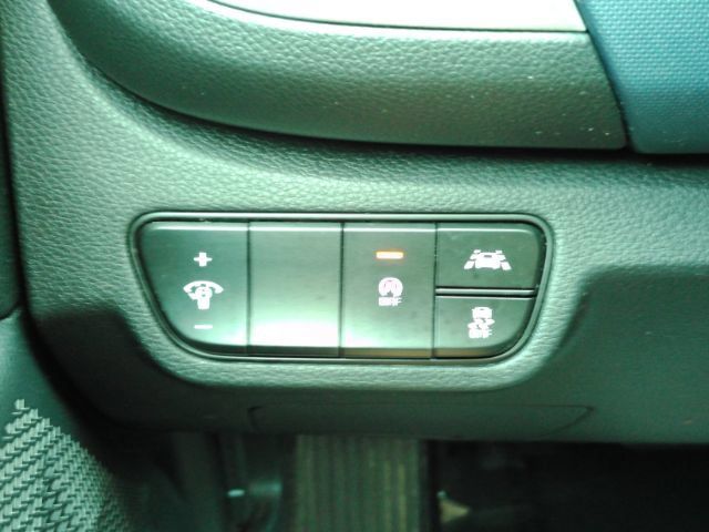 Used 2021 Kia Seltos S AWD/4WD image 34