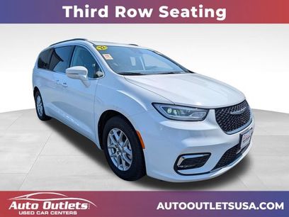 Used 2022 Chrysler Pacifica Touring-L