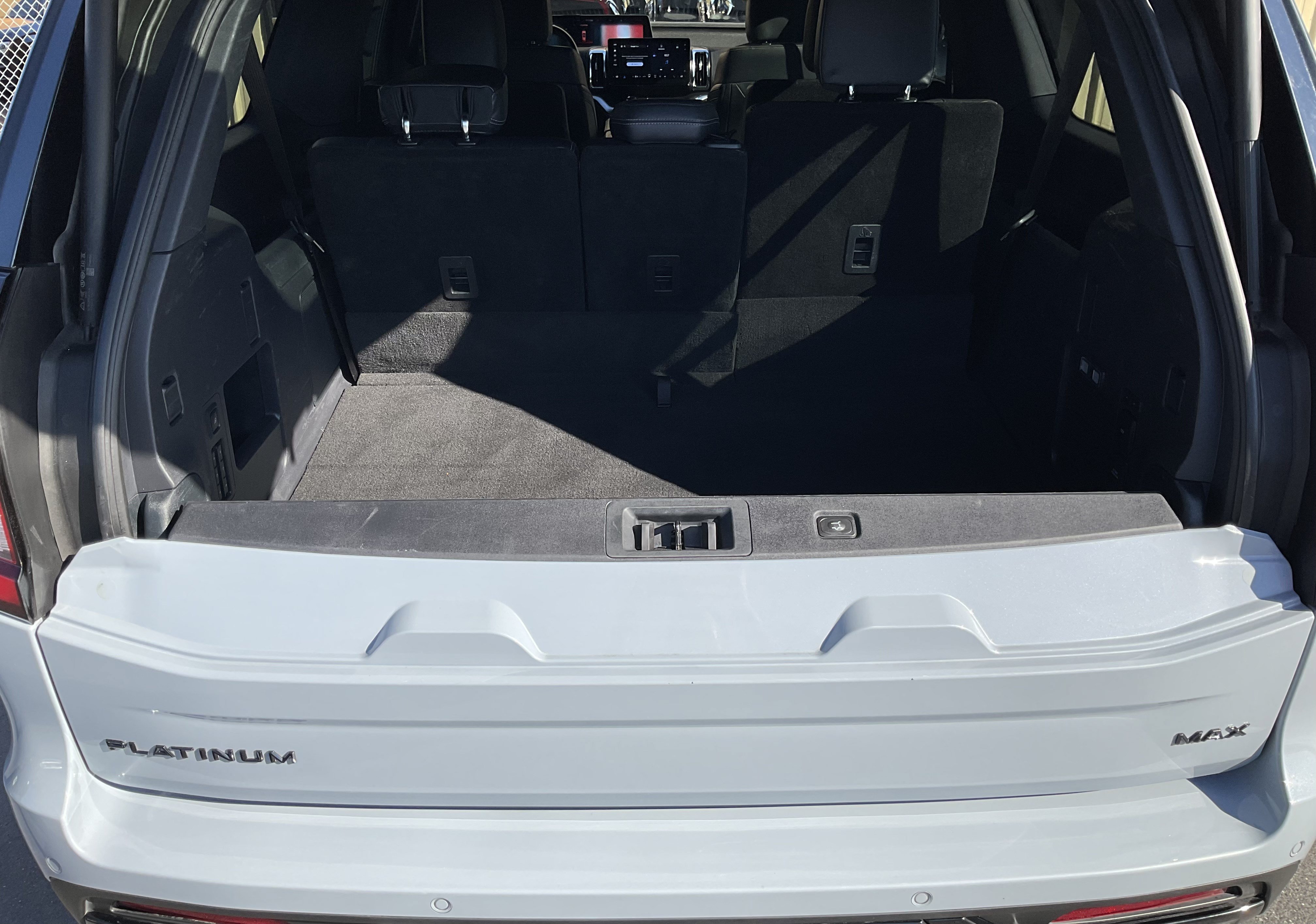 Used 2025 Ford Expedition Max Platinum w/ Stealth Appearance Package AWD/4WD image 48
