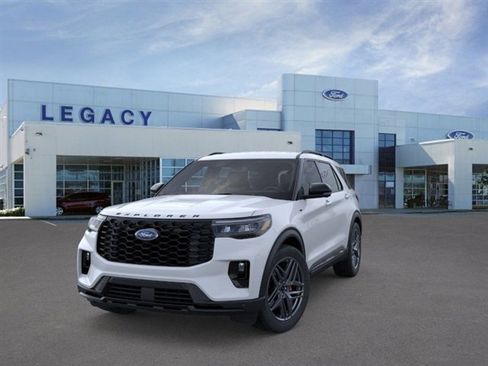 New 2026 Ford Explorer ST-Line w/ ST-Line Street Pack image 2