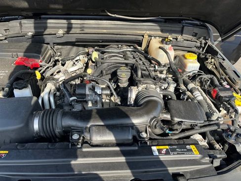 Used 2023 Jeep Wrangler Altitude image 22