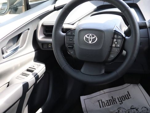 Used 2023 Toyota Prius XLE AWD/4WD image 9