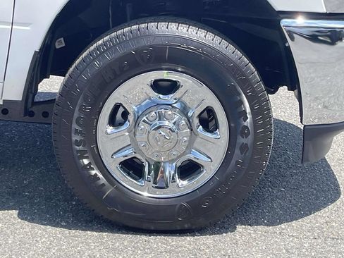 New 2026 RAM 2500 Tradesman w/ Chrome Appearance Group AWD/4WD image 9
