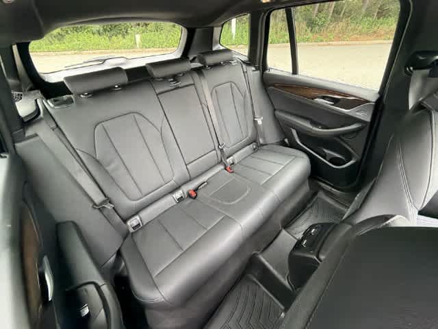 Used 2024 BMW X3 xDrive30i w/ Premium Package w/ZPA AWD/4WD image 21