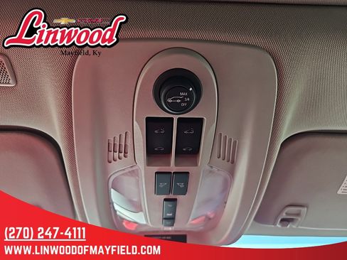 Used 2017 Chevrolet Equinox LT w/ Convenience Package image 25