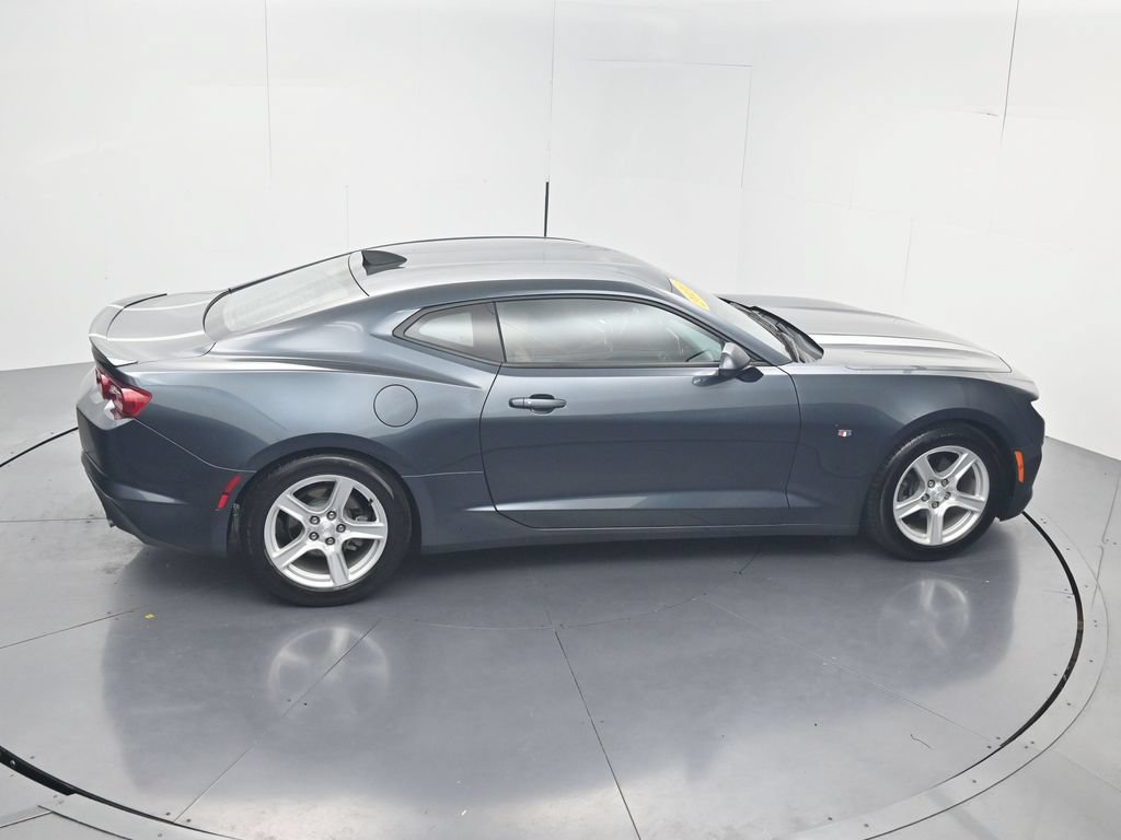 Used 2020 Chevrolet Camaro LT w/ Technology Package RWD image 54