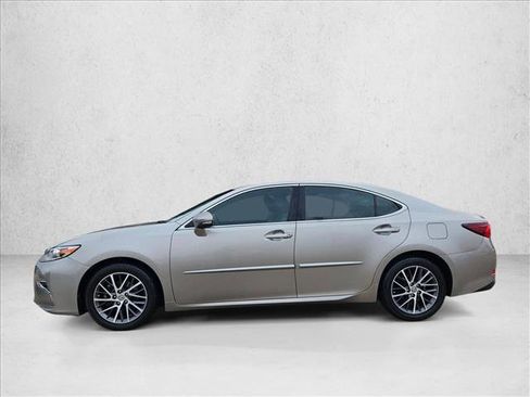 Used 2017 Lexus ES 350 w/ Luxury Package image 9