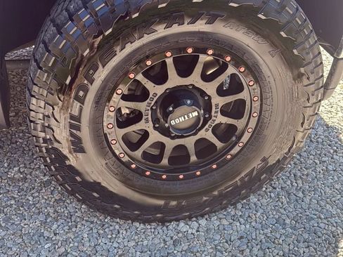 Used 2021 Chevrolet Silverado 3500 LT AWD/4WD image 35