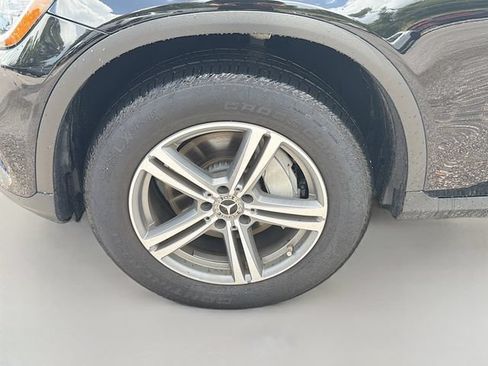 Used 2020 Mercedes-Benz GLC 300 image 38
