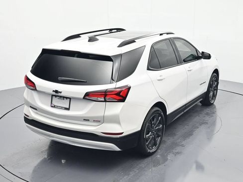 Used 2024 Chevrolet Equinox RS w/ RS Leather Package AWD/4WD image 34