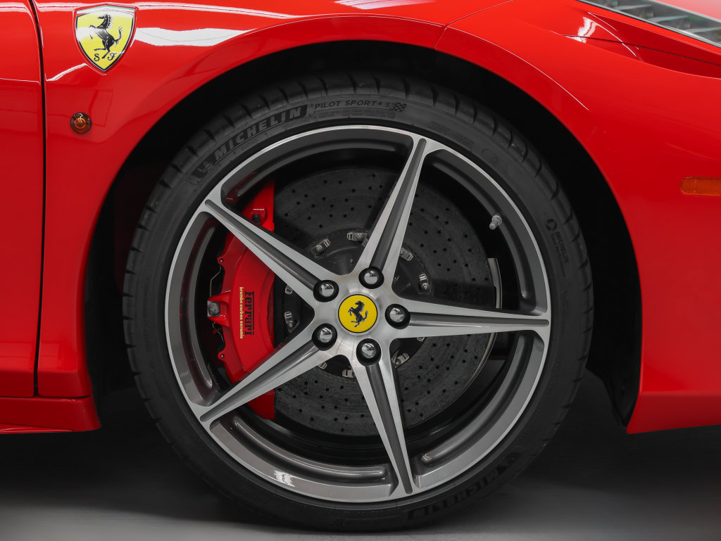 Certified 2013 Ferrari 458 Italia Coupe RWD image 11