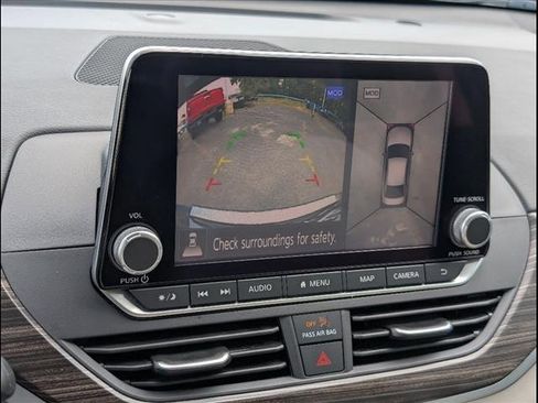 Used 2022 Nissan Altima 2.5 Platinum image 4