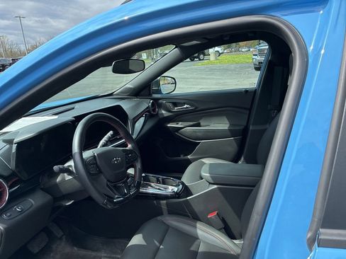 Used 2024 Chevrolet Trax RS w/ Driver Confidence Package FWD image 12