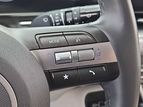 Certified 2025 Hyundai Kona SEL FWD image 24