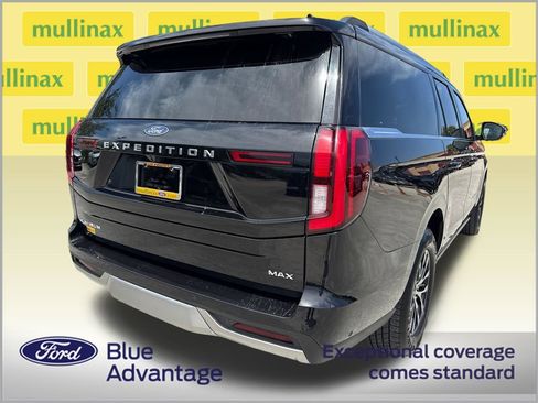 Used 2025 Ford Expedition Max Platinum AWD/4WD image 4