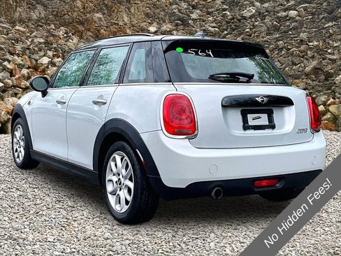 Used 2016 MINI Cooper 4-Door Hardtop w/ Premium Package FWD image 10