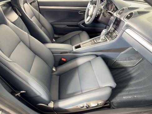 Certified 2025 Porsche 718 Cayman image 29