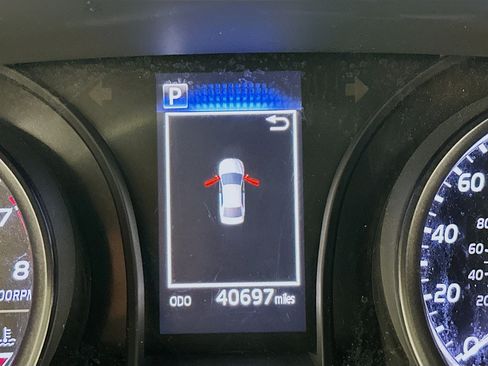 Used 2021 Toyota Camry SE w/ Carpet Mat Package (TMS) image 18