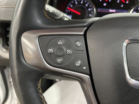 Used 2023 GMC Terrain AT4 image 17