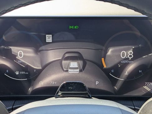 Used 2025 Hyundai Santa Fe Calligraphy image 11