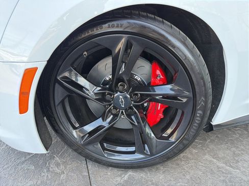 Used 2020 Chevrolet Camaro SS image 6