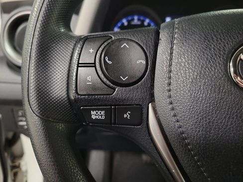 Used 2018 Toyota RAV4 LE w/ All Weather Liner Package AWD/4WD image 22