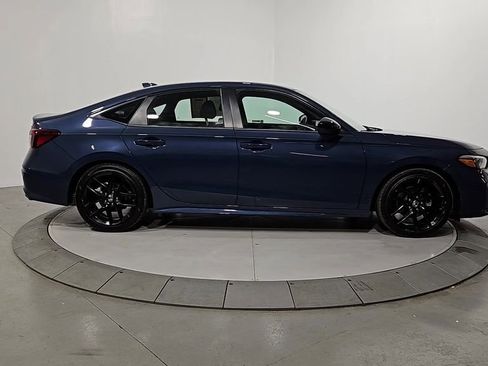 Used 2025 Honda Civic Sport image 6