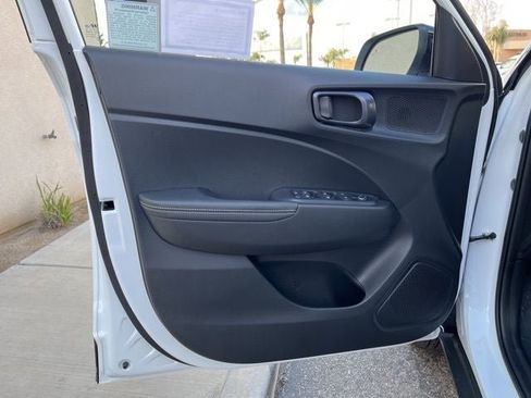 New 2026 Hyundai Venue SEL image 7