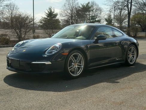 Used 2015 Porsche 911 Carrera 4 image 3