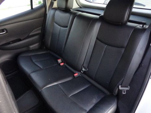 Used 2017 Nissan Leaf SL w/ Protection Package image 12