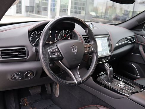 Used 2022 Maserati Levante Modena image 18