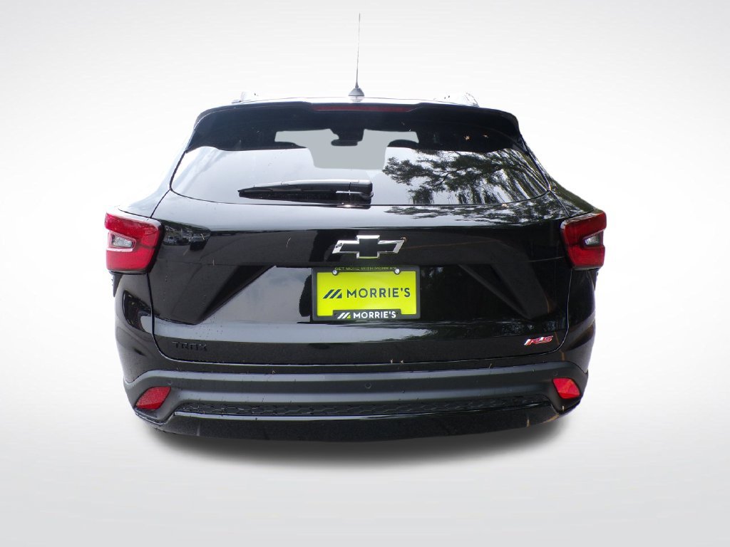Used 2025 Chevrolet Trax RS w/ Sunroof Package FWD image 5