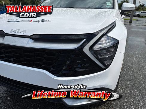 Used 2023 Kia Sportage EX FWD image 11