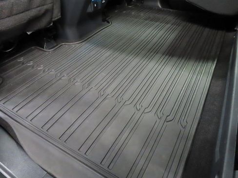 Used 2024 Ford F150 Lariat image 65