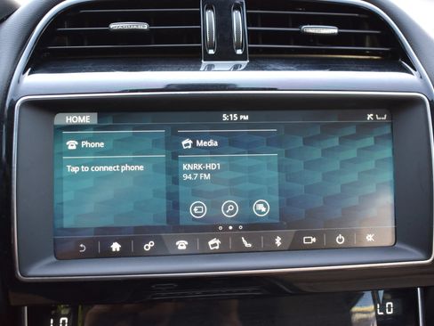 Used 2019 Jaguar XE Premium AWD/4WD image 20