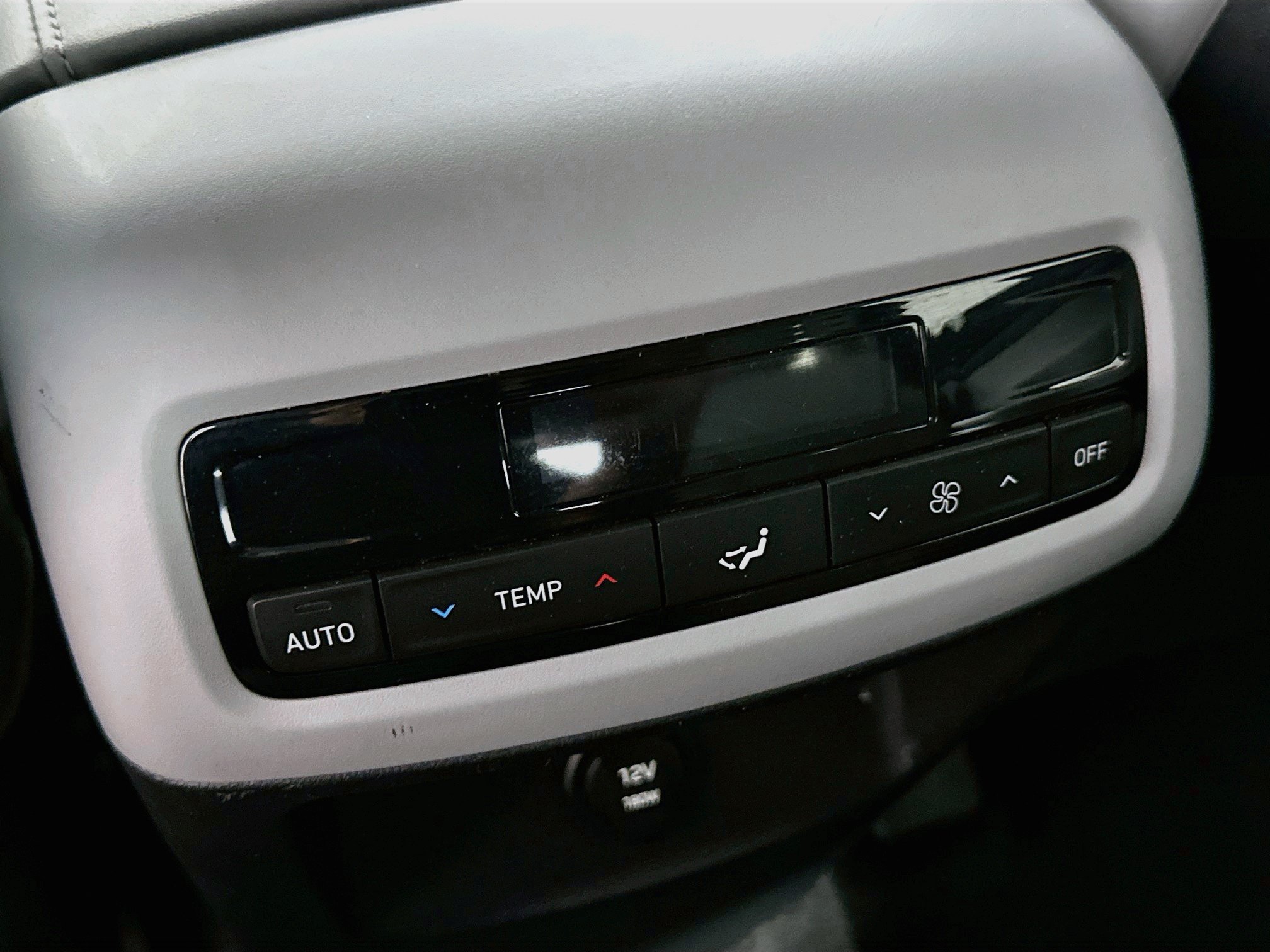 Used 2025 Hyundai Palisade SEL FWD image 27