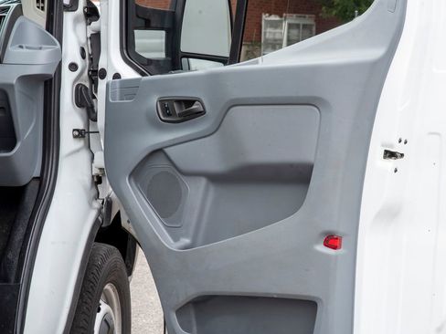 Used 2016 Ford Transit 250 130 Medium Roof image 14