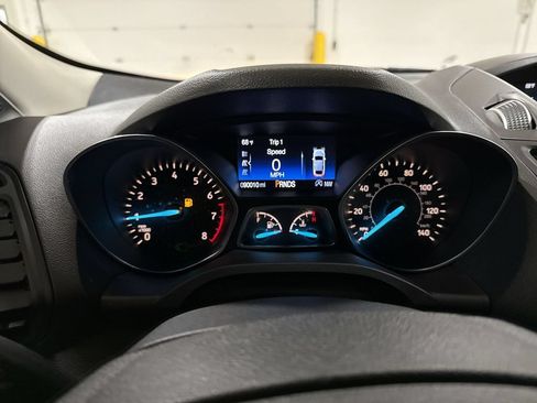Used 2017 Ford Escape SE AWD/4WD image 12