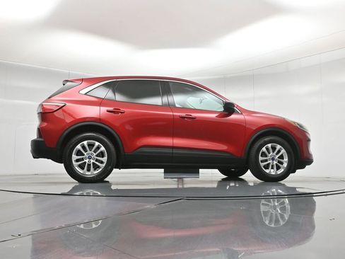 Used 2022 Ford Escape SE image 49