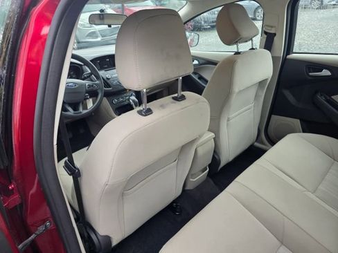 Used 2017 Ford Focus SE image 19