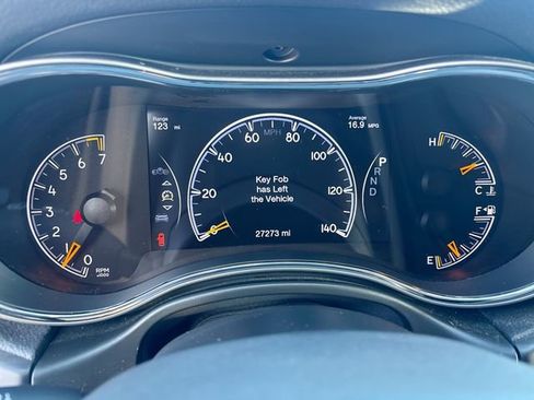 Used 2021 Jeep Grand Cherokee Laredo X AWD/4WD image 15