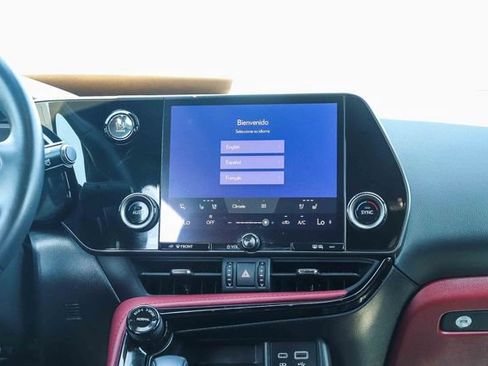 Certified 2025 Lexus NX 250 FWD w/ Accessory Package (2T) image 15