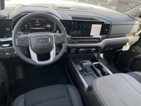 New 2026 GMC Sierra 1500 Elevation image 9