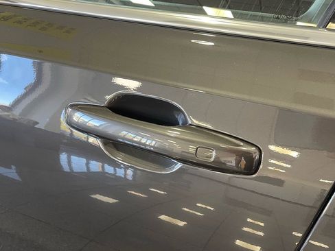 Used 2023 Volvo S90 B6 Ultimate w/ Protection Package Premier image 13