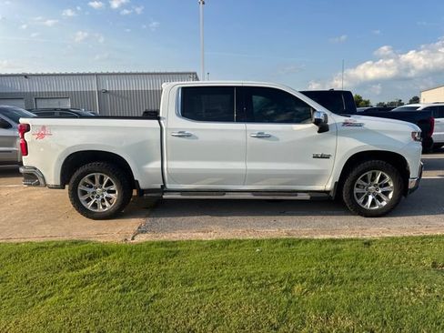Used 2021 Chevrolet Silverado 1500 LTZ AWD/4WD image 3