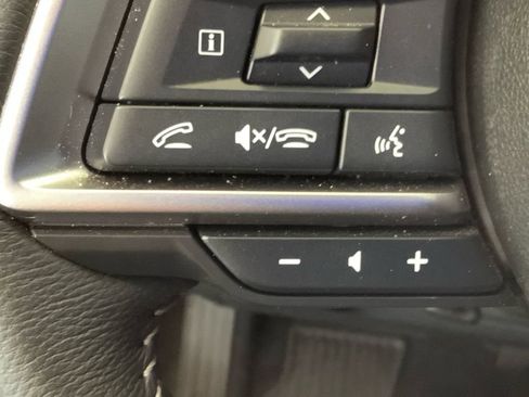 Used 2025 Subaru Outback Premium image 30