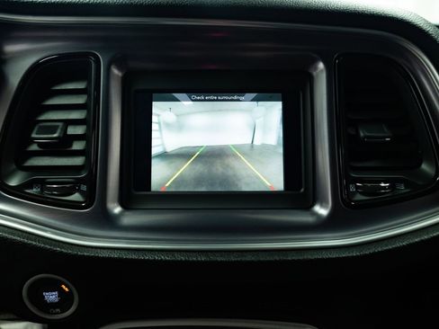 Used 2019 Dodge Challenger R/T w/ Driver Convenience Group image 15