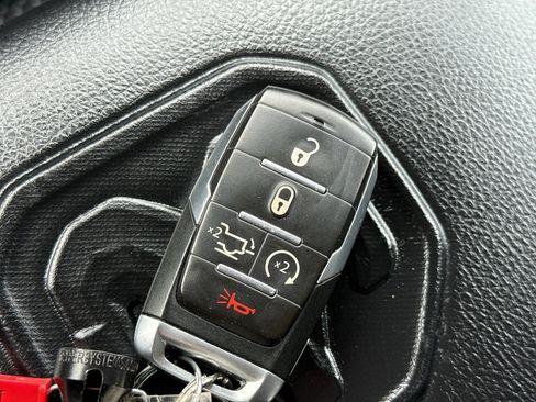 Used 2022 RAM 1500 Laramie image 36