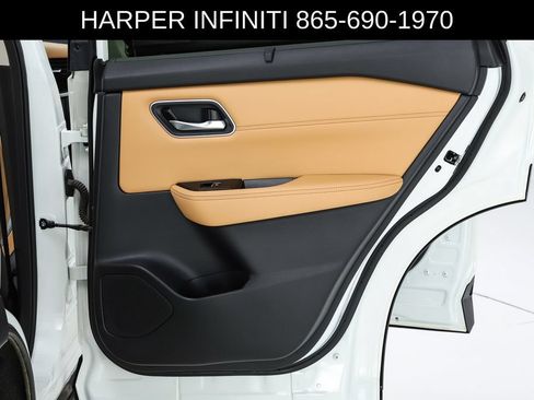 Used 2023 Nissan Rogue Platinum AWD/4WD image 31